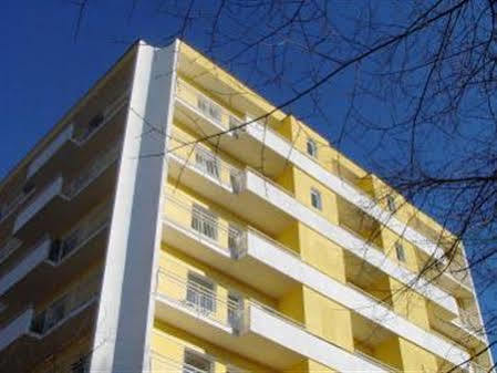 בוקרשט Monte-Nelly Hotel מראה חיצוני תמונה